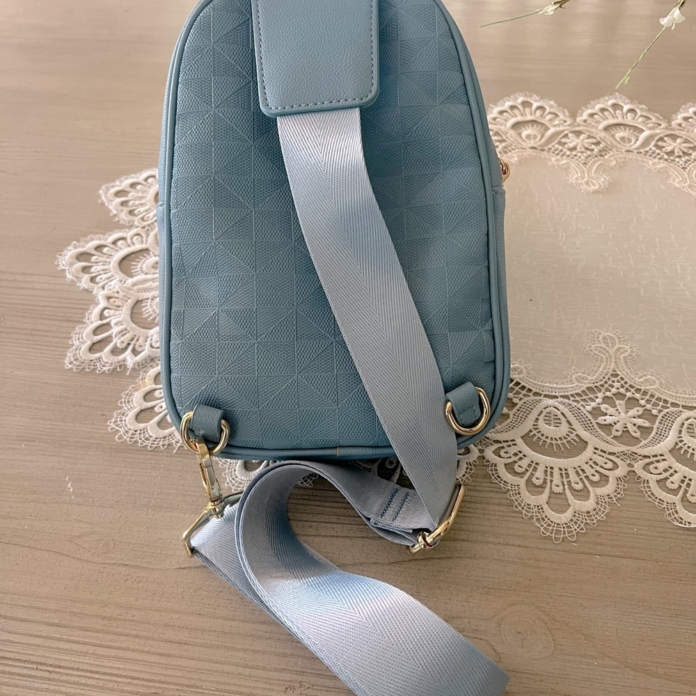 Crossbody Bag - Picture 3 of 8